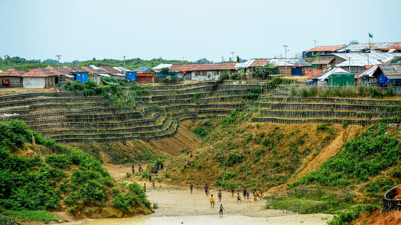 Potret Anak-Anak Pengungsi Rohingya di Kamp Kutupalong Bangladesh
