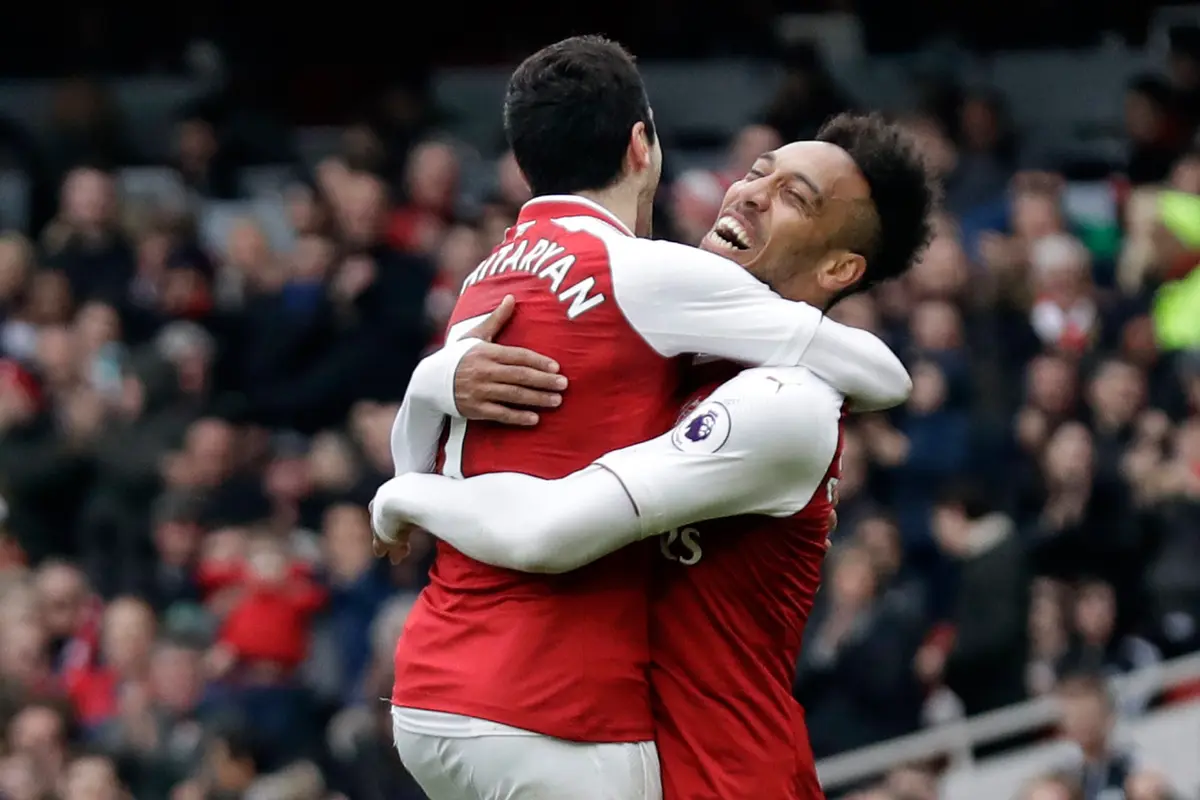 Arsenal Menang Telak Atas Watford