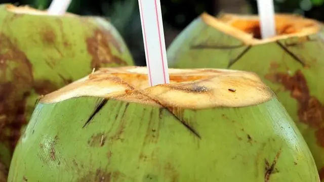 Ilustrasi air kelapa. ©2018 Merdeka.com/Pixabay