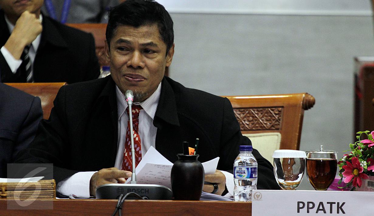 Kepala PPATK Muhammad Yusuf mengikuti Rapat Dengar Pendapat (RDP) dengan Komisi III DPR, Jakarta, Kamis (11/2). RDP tersebut meminta pendapat penjelasan terkait dengan legislasi dan pengawasan. (Liputan6.com/Johan Tallo)