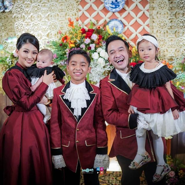 Perayaan Ultah di Keluarga Ruben Onsu