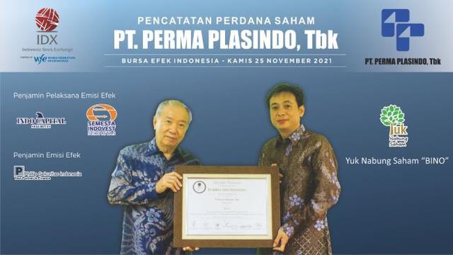 Pencatatan perdana saham PT Perma Plasindo Tbk (BINO), Kamis (25/11/2021) (Foto: BEI)