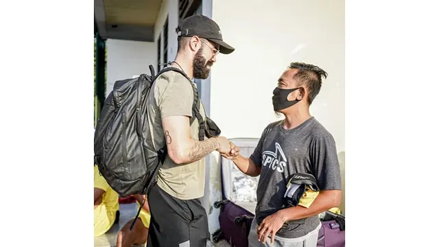 6 Potret Terbaru Aryn Williams Setelah Tiba di Surabaya, Semangat Latihan