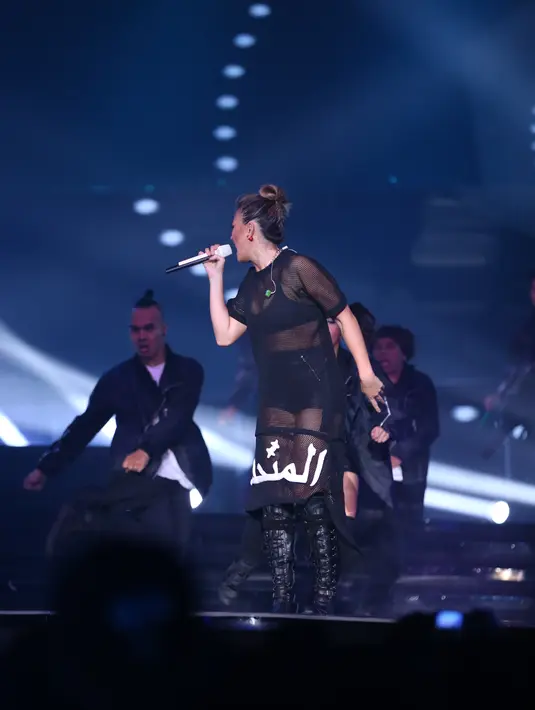 Dalam konser 21 Tahun Indosiar, Agnez membawakan lagu berjudul Coke Bottle, Lagu Muda (Le O Le O), Matahariku dan ditutup dengan lagu berjudul Boy Magnet. (Andy Masela/Bintang.com)