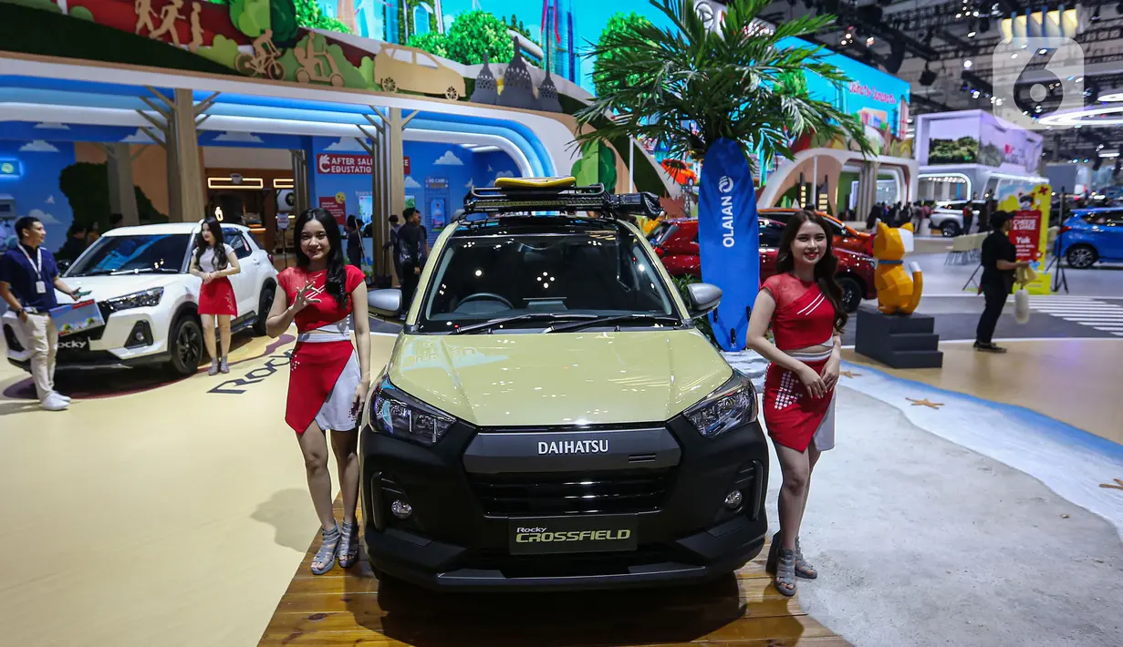 PT Astra Daihatsu Motor (ADM) menghadirkan beragam promo menarik selama gelaran GAIKINDO Indonesia International Auto Show (GIIAS) 2024. (Liputan6.com/Angga Yuniar)