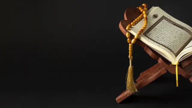 Ilustrasi Al-Quran (sumber: Freepik)