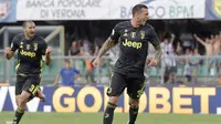 Federico Bernardeschi banyak belajar dari pengalaman Cristiano Ronaldo. (dok. Juventus)