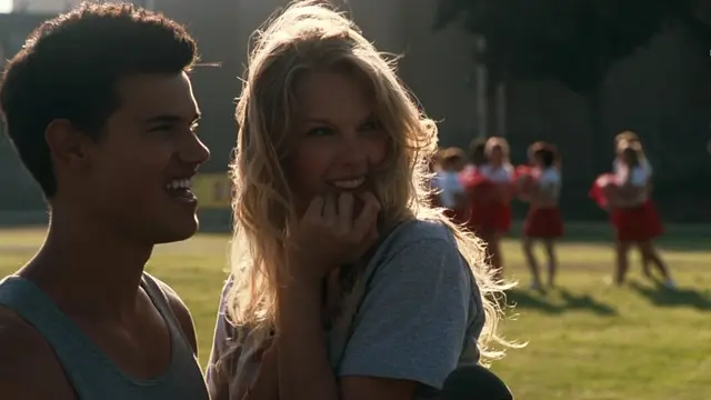 6 Lagu Galau Taylor Swift Untuk Mantan Pacarnya (Belum Kelar)