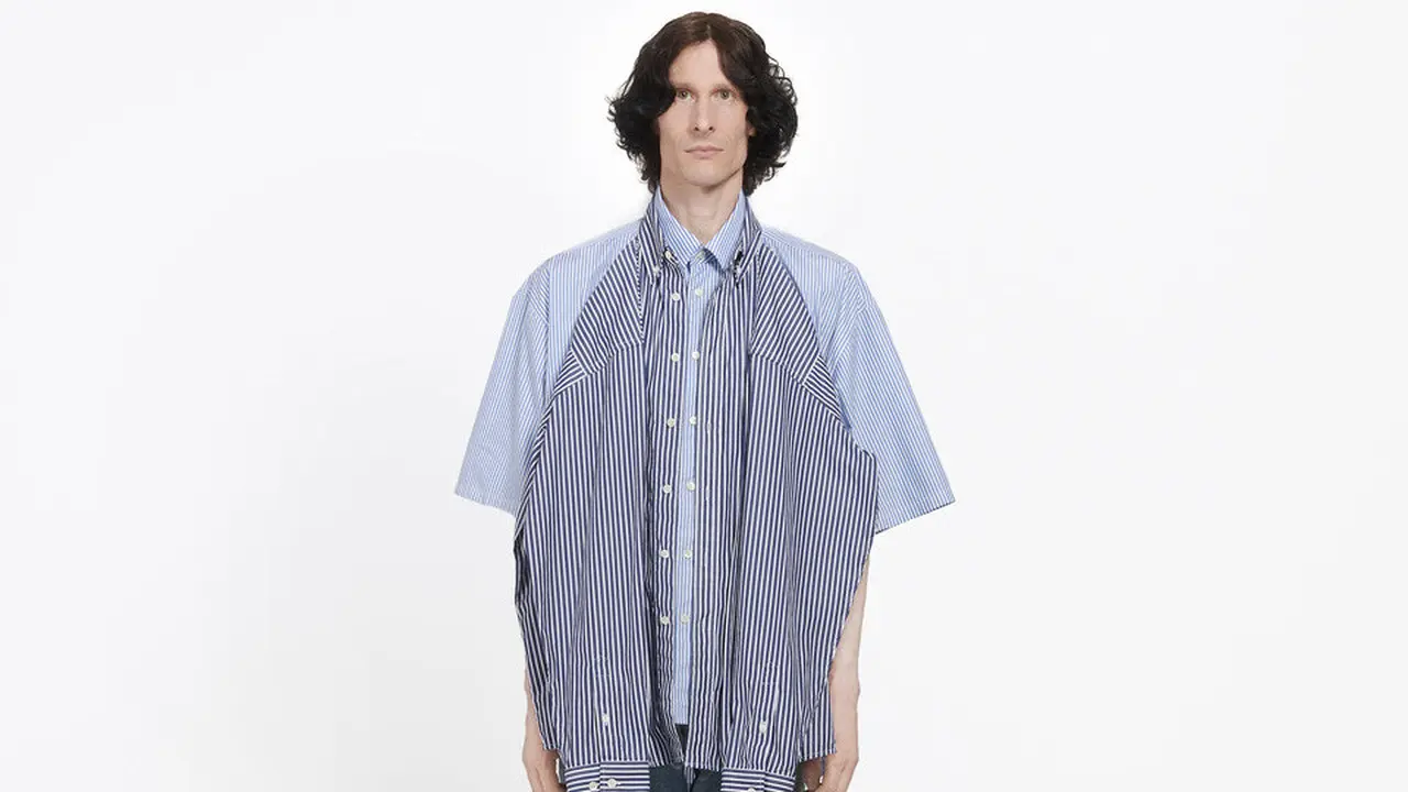 Balenciaga Kemeja Kaus
