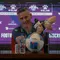 Pelatih Timnas Indonesia, John Herdman dalam sesi konferensi pers di Stadion Utama Gelora Bung Karno, Jakarta, Senin (8/6/2026). (Bola.com/Abdul Aziz)