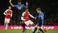 Walcott Akui Sering 'Main Mata' dengan Ozil