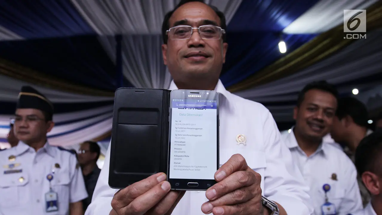 Menhub Resmikan Sistem Perizinan Angkutan Sewa