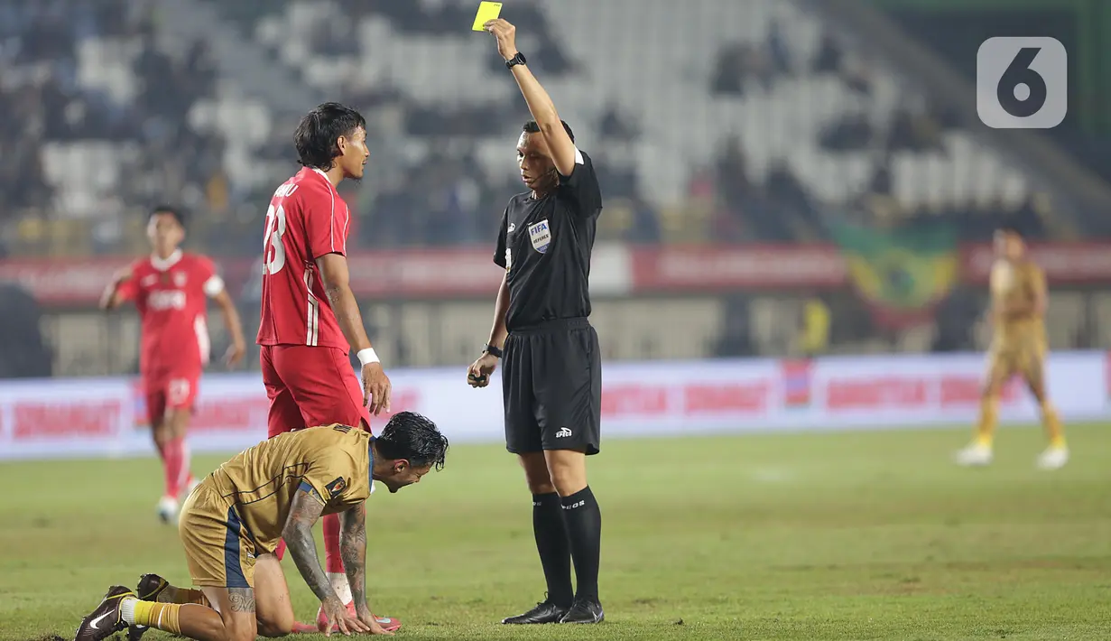 Laga berlangsung cukup ketat dan sengit. (Liputan6.com/Helmi Fithriansyah)