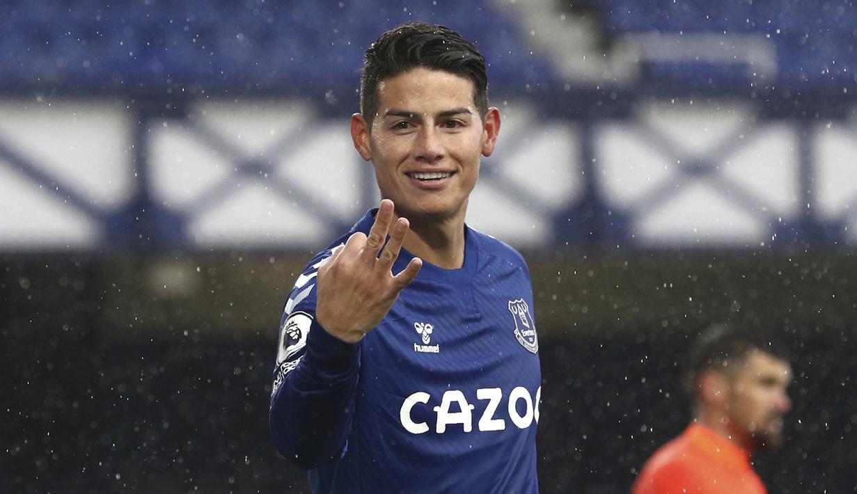1. James Rodriguez (Everton) - Pemain asal Kolombia ini seolah terlahir kembali bersama Everton di bawah asuhan Carlo Ancelotti. Rodriguez menunjukan kualitasnya saat mencetak dua gol dan membawa Everton menang telak 4-2 atas Brighton. (Jan Kruger/Pool via AP)