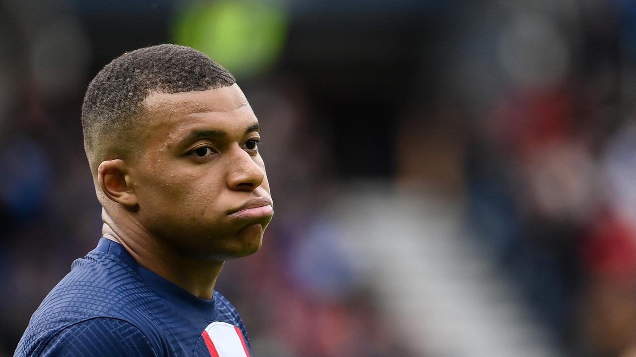 Kylian Mbappe - Paris Saint-Germain - PSG