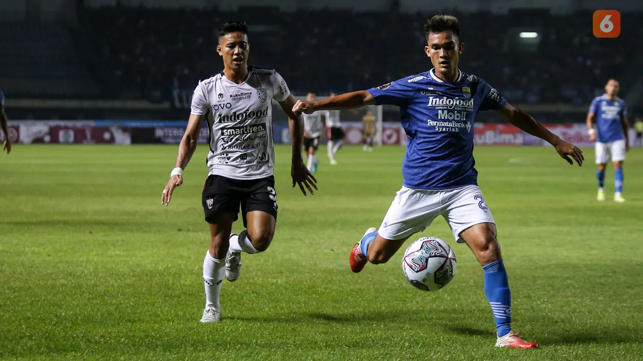 Foto: Tak Ada Pemenang di Laga Panas Persib Bandung Kontra Bali United di Grup C Piala Presiden 2022