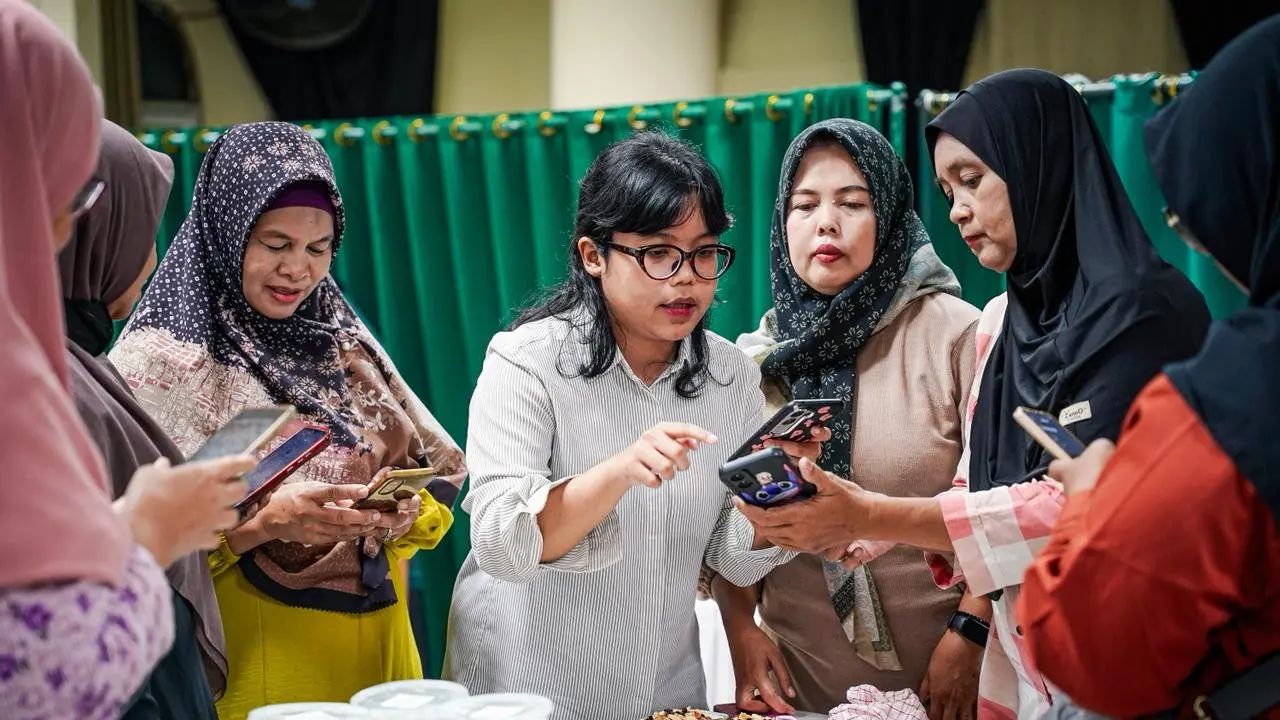 YIS bersama Gerakan Mahasiswa Wirausaha (Gemawira) dan Bank Infaq Masjid Raya Bintaro Jaya (MRBJ) menggelar Workshop Baking Klappertaart dan Buko Pandan.