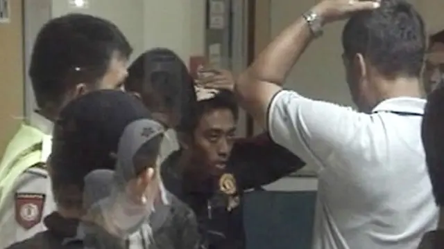 Ditawari Ponsel, Briptu Dading Ditusuk Obeng di Gambir