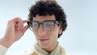 Bocoran Kacamata Pintar Samsung vs Kacamata Pintar Apple, Mana yang Lebih Canggih?