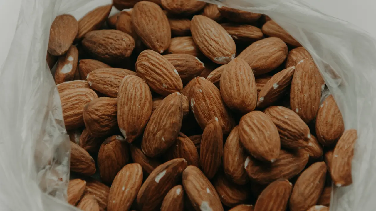 Ilustrasi almond