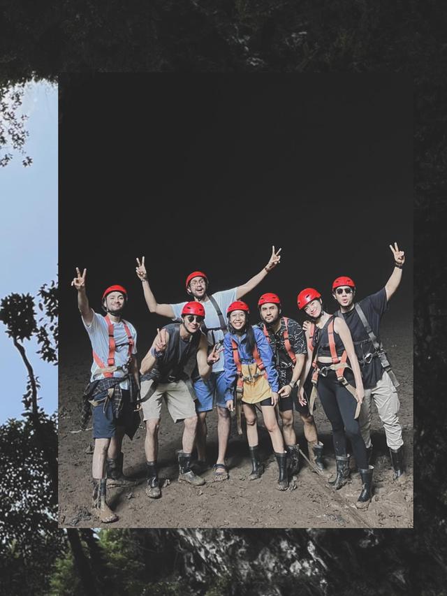 6 Momen Seru Refal Hady Liburan ke Gua Jomblang Bersama Sabahat
