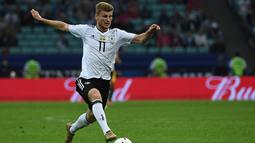 Penyerang Jerman, Timo Werner layak pilihan Klopp, Warner adalah tipe pemain pekerja keras dengan kecepatan tinggi dan pergerakan bagus dan Lebih penting lagi, ia mencetak 21 gol dan membuat tujuh assist bersama klub RB Leipzig. (AFP/Patrik Stollarz)