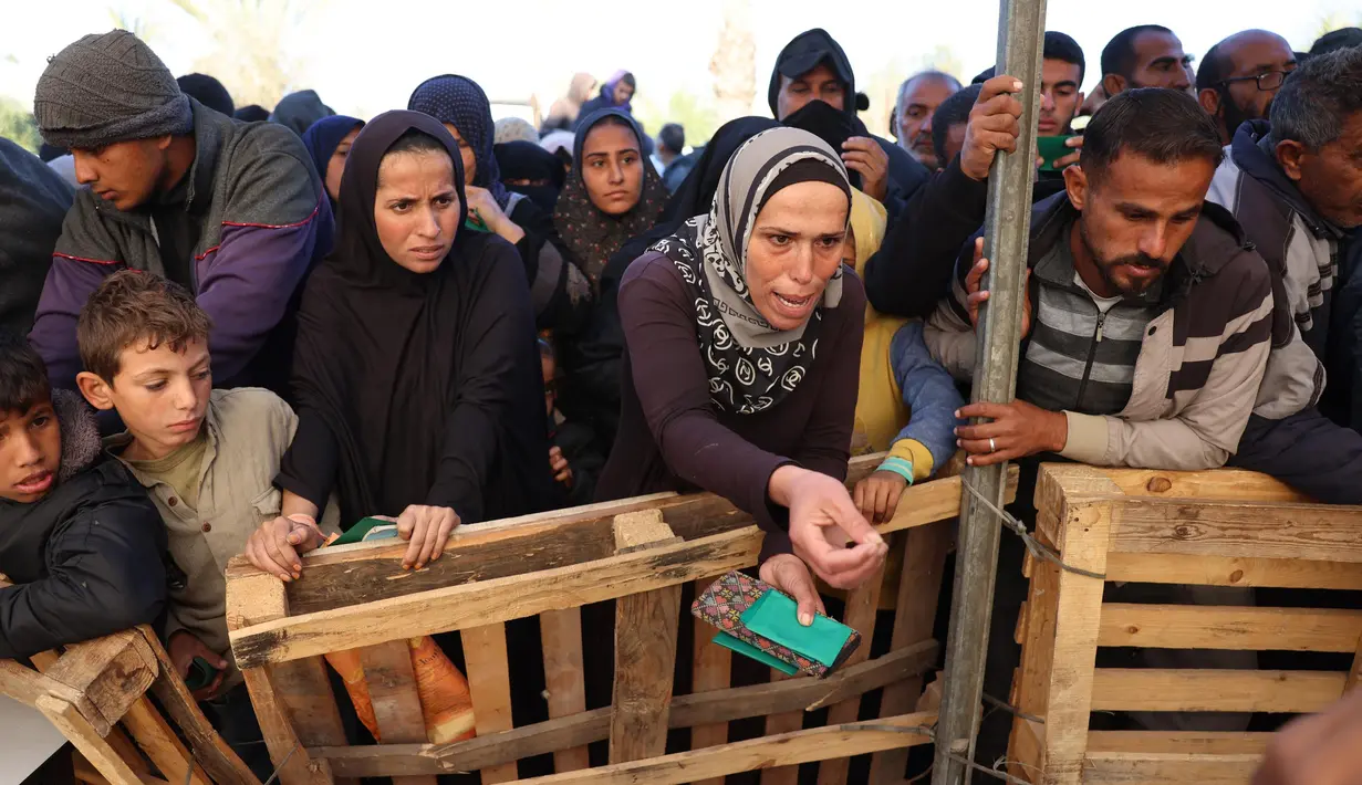 Jutaan pengungsi Palestina di Gaza kini menghadapi risiko kematian akibat kelaparan dan kehausan. (BASHAR TALEB/AFP)