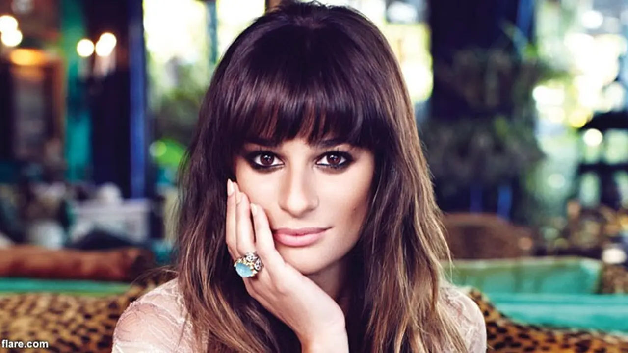 lea-michele-cantik-130725b.jpg