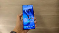 Penampakan Vivo V30 Pro (Liputan6.com/ Agustinus Mario Damar)