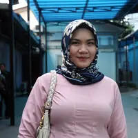 Berhadapan dengan proses cerai memang bukan lah hal yang mudah bagi setiap pasangan. Terlebih bagi mereka yang sudah memiliki momongan. Seperti yang dirasakan dengan Georgia Aisyah dan Aldi Taher. (Nurwahyunan/Bintang.com)