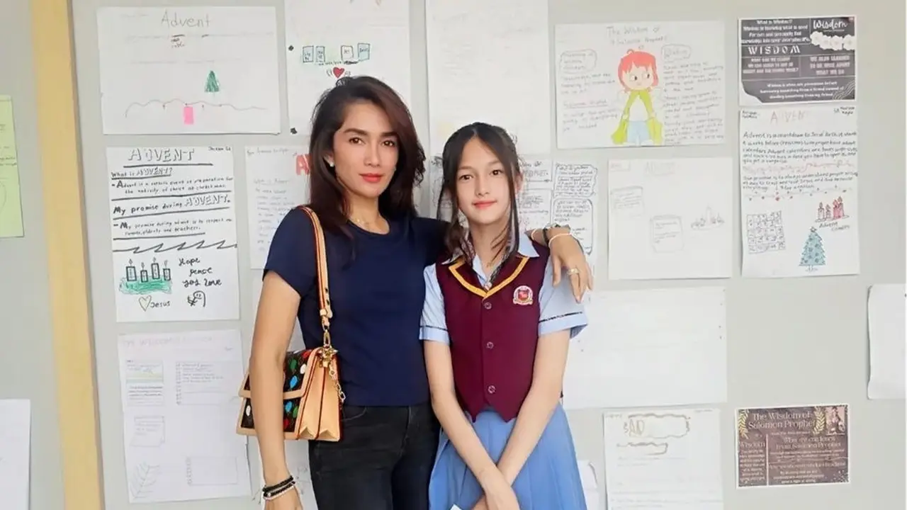 Ussy Sulistiawaty - Elea