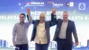 Direktur Utama PT Jakarta Propertindo Dwi Wahyu Daryoto (tengah), Ketua Ikatan Motor Indonesia Pusat Sadikin Aksa (kiri) dan Formula E Operation Nuno Fernandez saat hadir dalam konferensi pers kesiapan Penyelenggaraan Formula E Jakarta di Jakarta, Jumat (14/2/2020). (Liputan6.com/Faizal Fanani)