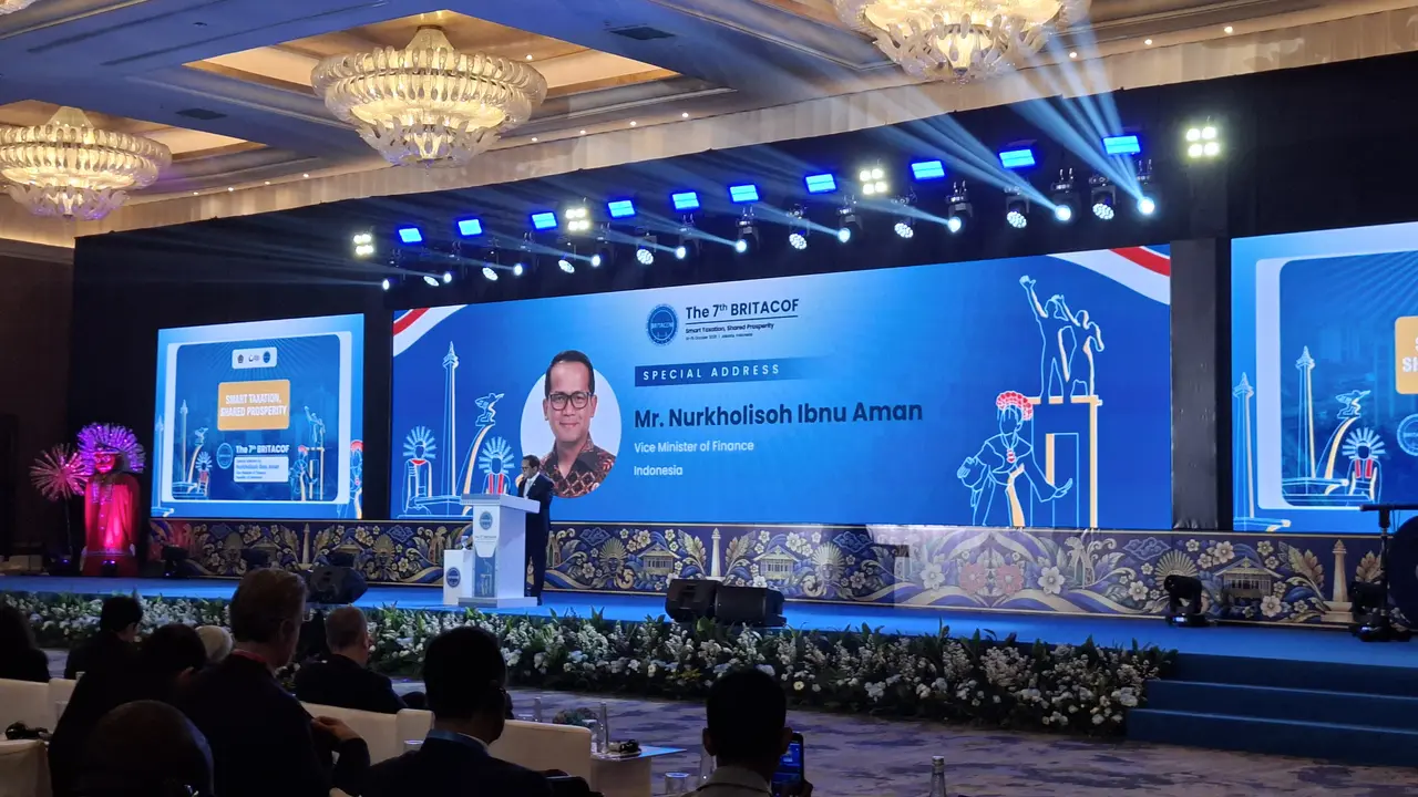Wakil Menteri Keuangan (Wamenkeu) Nurkholisoh Ibnu Aman di Hotel Mulia, Jakarta, Selasa (13/10/2026).