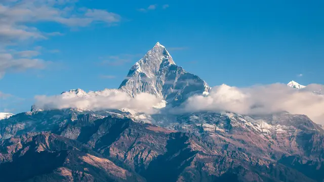Ilustrasi gunung