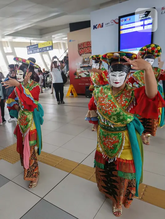 Biasanya, tarian ini ditampilkan saat pementasan Teater Betawi. (Liputan6.com/Angga Yuniar)
