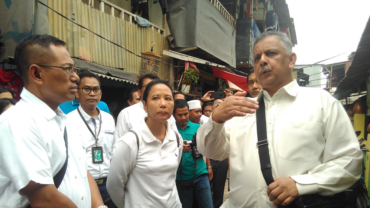 Menteri Rini Soemarno dan Dirut PLN Sofyan Basir blusukan ke Teluk Gong dan Muara Angke (Foto: Fiki/Liputan6.com)