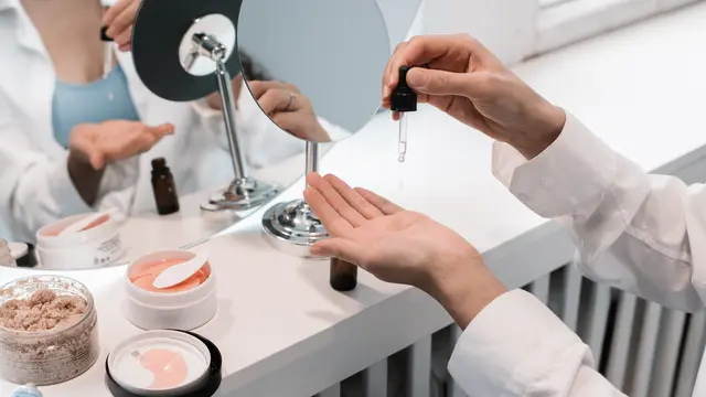 7 Rutinitas Skincare Abel Cantika agar Kulit Tetap Sehat saat Menyusui