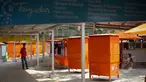 Sejumlah kios telah disiapkan Pemprov DKI di Food & Culture Park Lenggang Jakarta, Lapangan parkir IRTI Monas, Jakarta, Kamis (14/5/2015). Rencananya Gubernur Basuki akan meresmikan tempat tersebut awal Juni. (Liputan6.com/Faizal Fanani)
