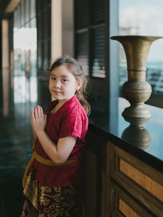 6 Potret Eleeya Xaviera Sompie, Anak Celine Evangelista yang Menggemaskan