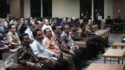 Suasana penutupan Evalusi Dengar Pendapat (EDP) di kantor KPID, Jakarta, Selasa (17/5). Ke depannya Stasiun televisi akan menambah konten lokal dalam setiap tayangannya. (Liputan6.com/Faizal Fanani)