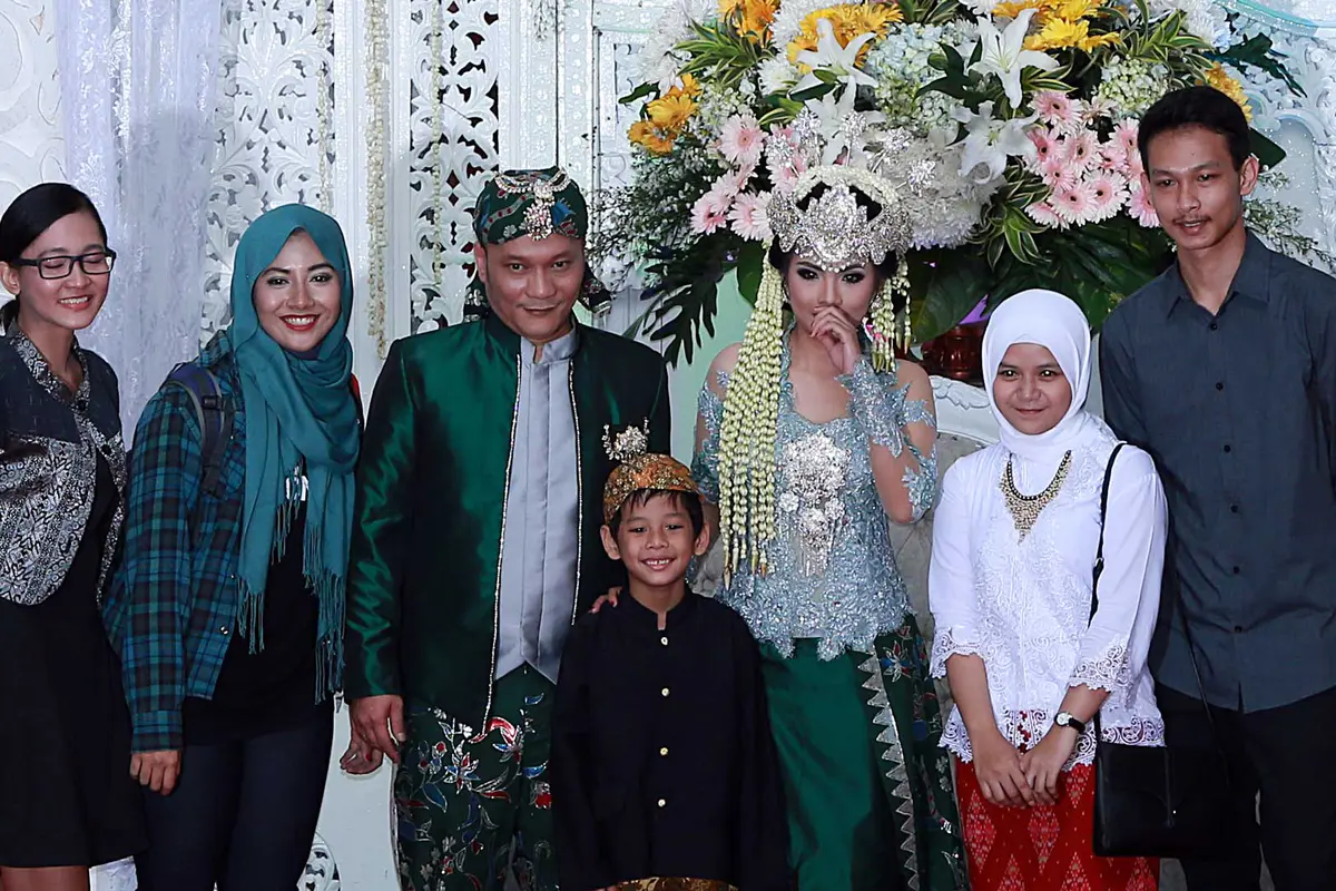 Iwa K dan Wikan