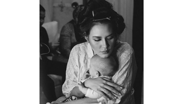 6 Potret Kebersamaan Raisa, Hamish dan Putrinya, Bikin Gemas