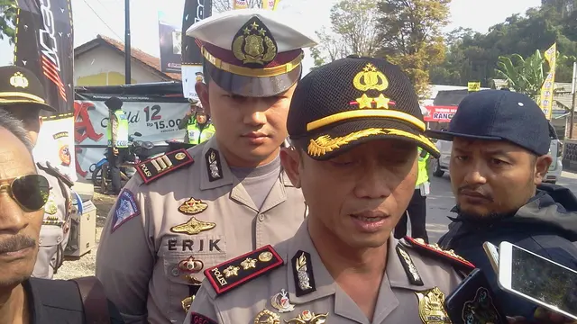 Kapolres Garut Didampingi Kasatlantas AKP Erik Bangun Prakasa