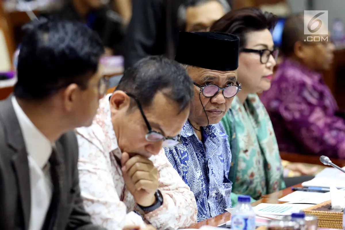 Penuhi Undangan, Seluruh Pimpinan KPK Hadiri RDP dengan Komisi III DPR