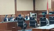 Tangis Eks Pejabat Bea Cukai Pecah saat Cerita Korbankan Diri Demi Atasan