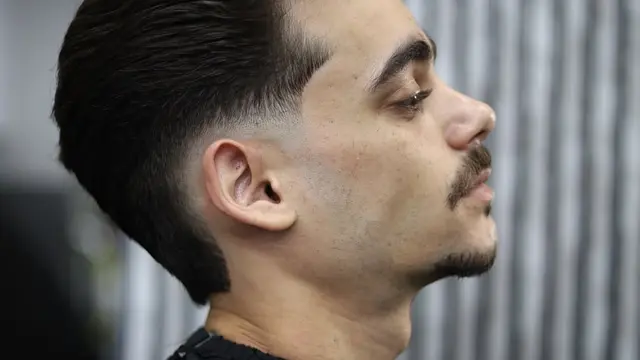 Model Rambut Burst Fade