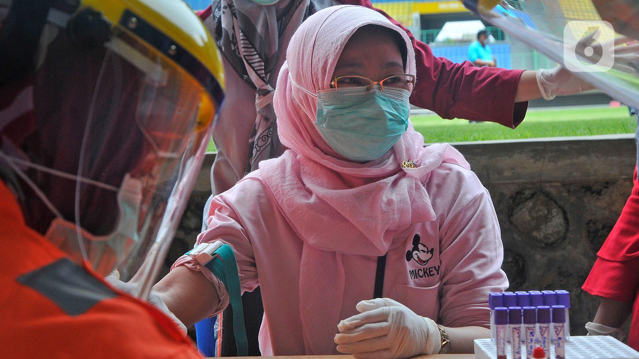 Tenaga Medis Kota Bekasi Jalani Rapid Test Covid-19