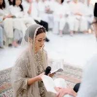 Pengajian Jelang Pernikahan Azzahra Nabila Putri Pertama Tora Sudiro. [@deaantys]