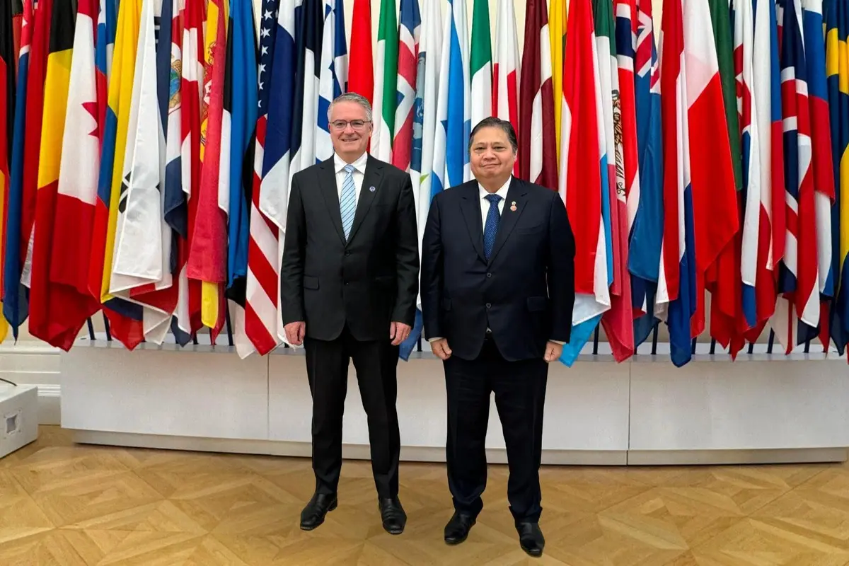 Menko Airlangga dan Matthias Cormann