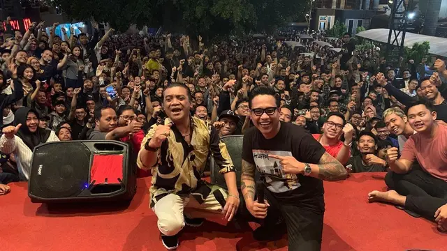 Tenar di Kalangan Milenial Berkat Acaranya, Ini 6 Potret Gofar Hilman dan Didi Kempot